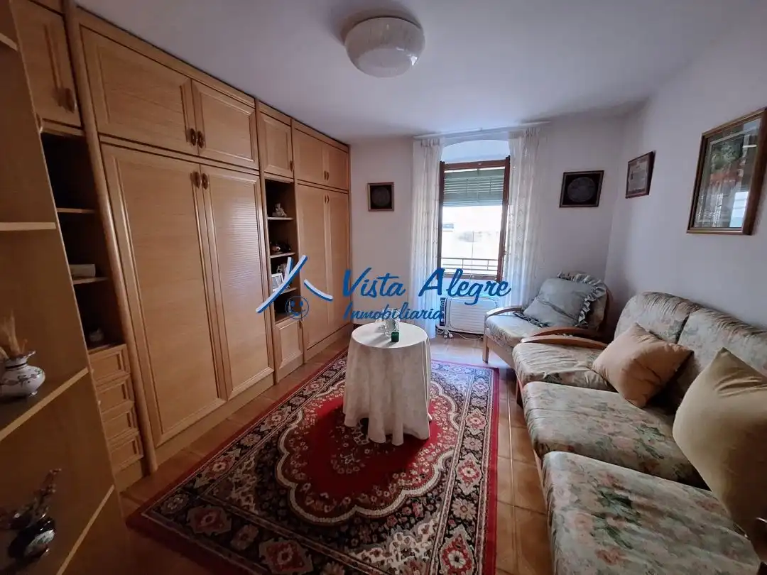 Sala de estar de Casa o chalet en venta en Ollauri con Calefacción, Trastero y Amueblado