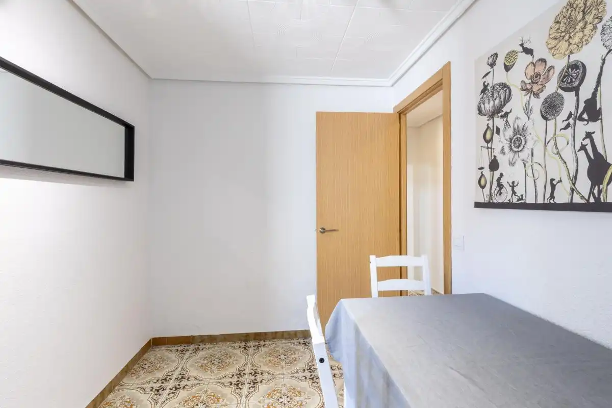 Dining room of Flat for sale in Valencia  with Heating, Terrace and Furnished