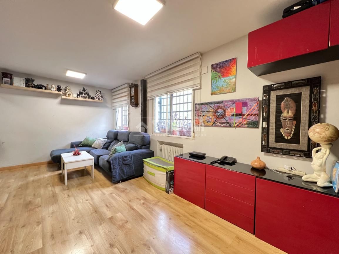 Living room of Flat for sale in  Madrid Capital  with Heating