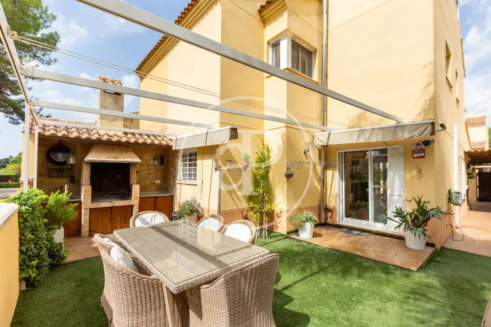 Terrace of Houses for sale in Godelleta  with Air Conditioner, Heating and Private garden