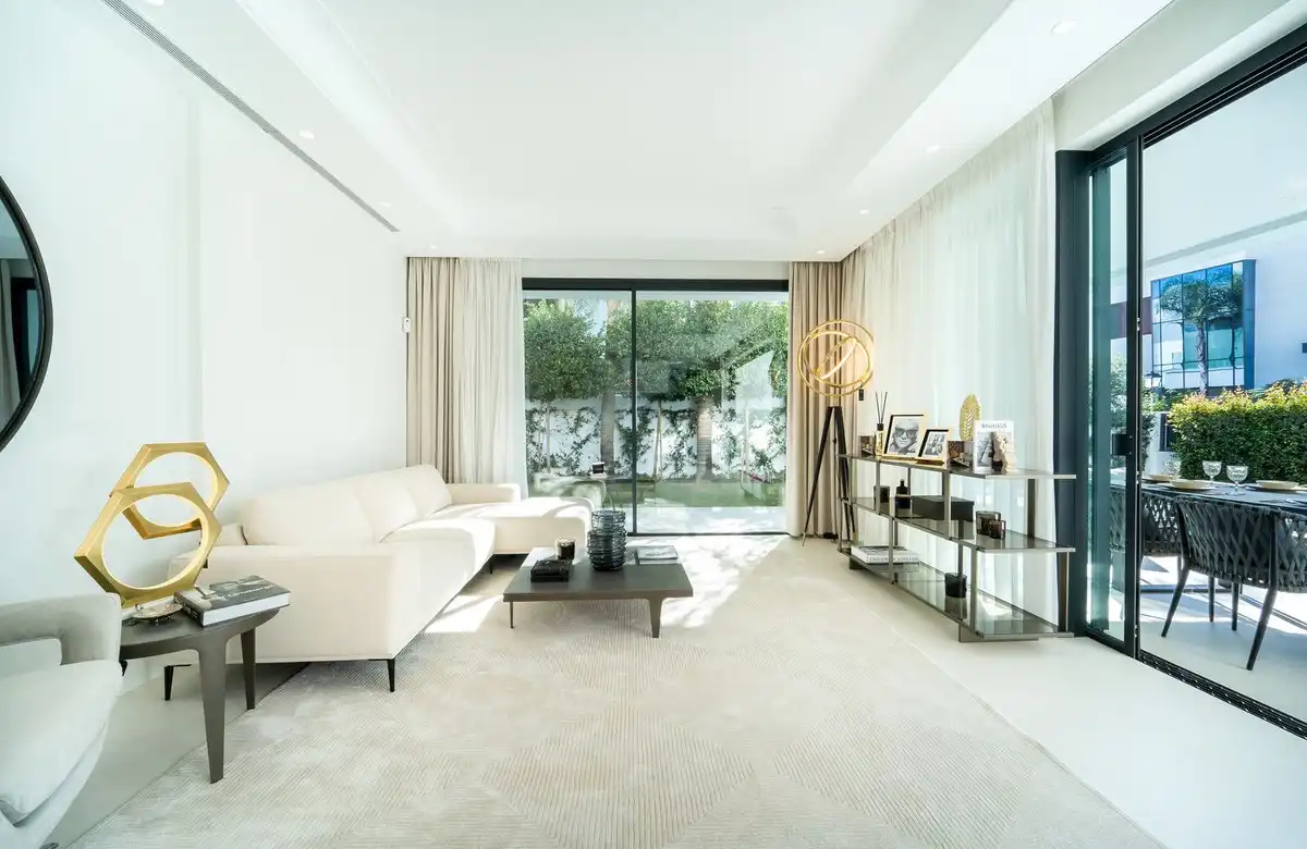 Chalet con piscina en venta en Nueva Andalucía, imagen 7
