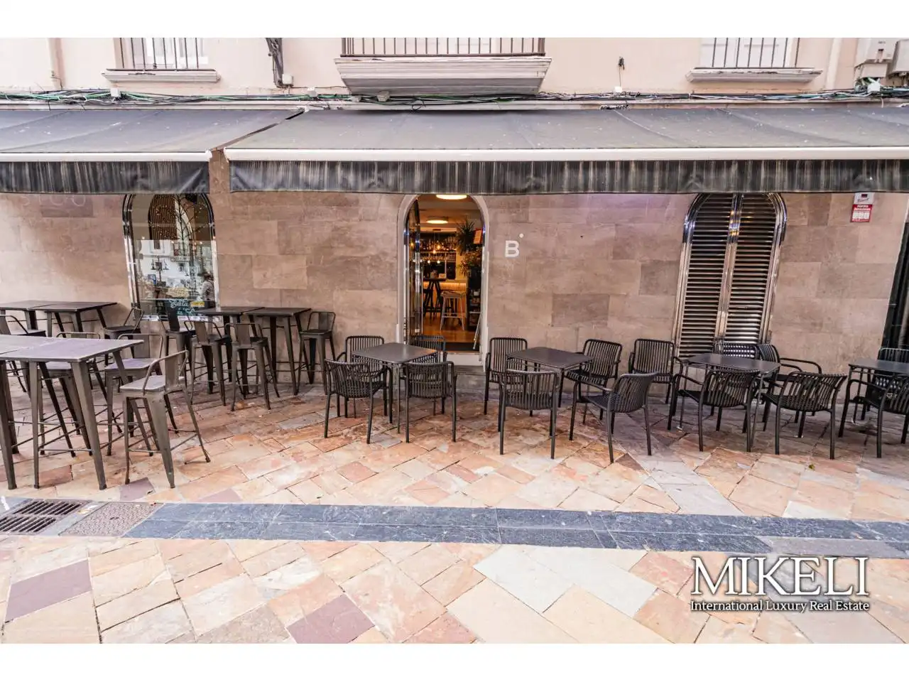Terraza de Local en traspaso en Santander con Aire acondicionado y Alarma