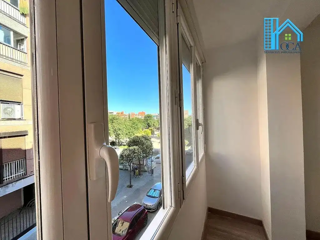 Bedroom of Flat for sale in Madrid  with Air Conditioner