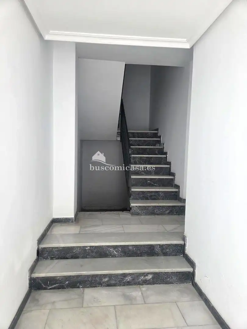 Piso en venta en Torredonjimeno con Terraza y Balcón