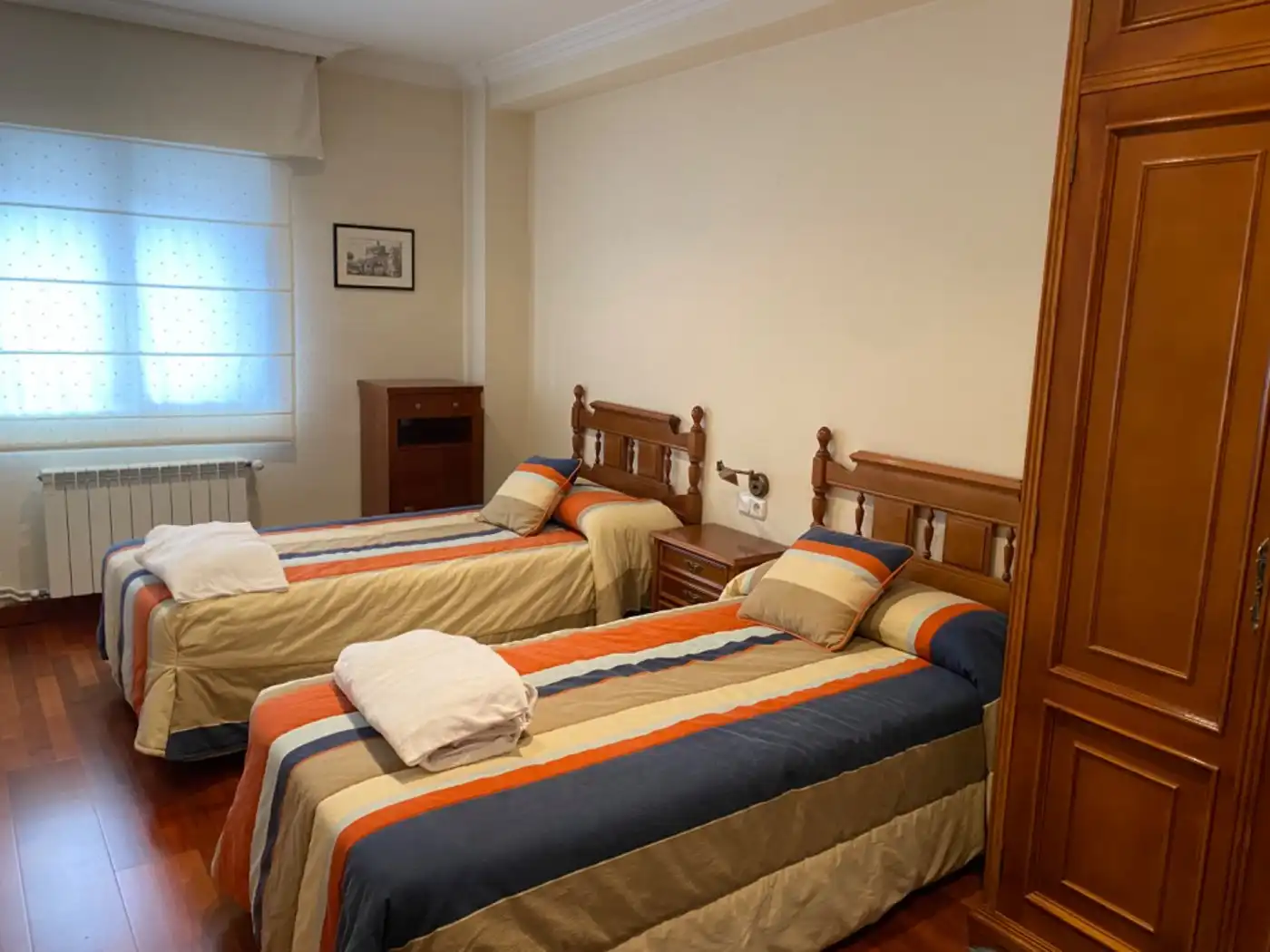 Bedroom of Flat for rent in Santiago de Compostela   with Heating and Furnished