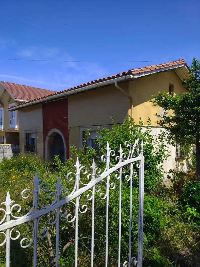 Vista exterior de Casa o chalet en venta en Avilés con Jardín privado y Terraza