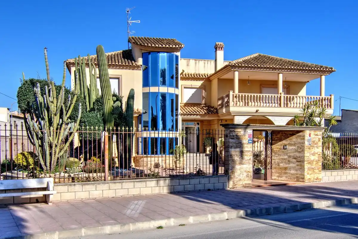 Villa con terrazza in vendita a CV-925