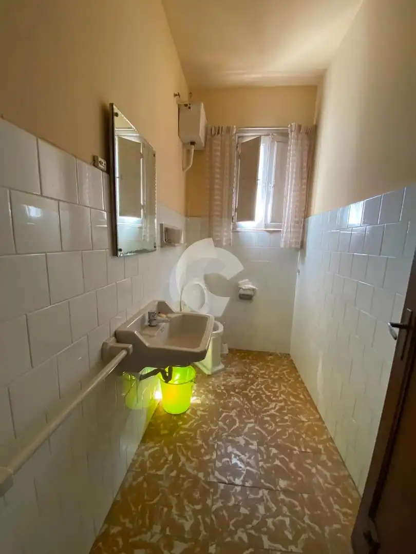 Bany de Casa adosada en venda en Esgos amb Jardí privat