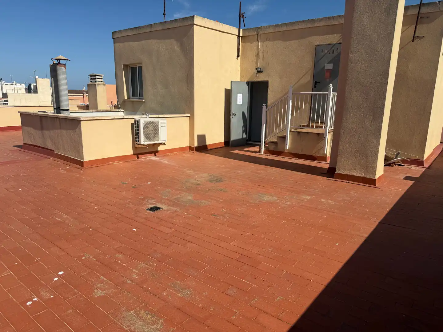Terraza de Piso en venta en Torrevieja con Aire acondicionado, Amueblado y Horno