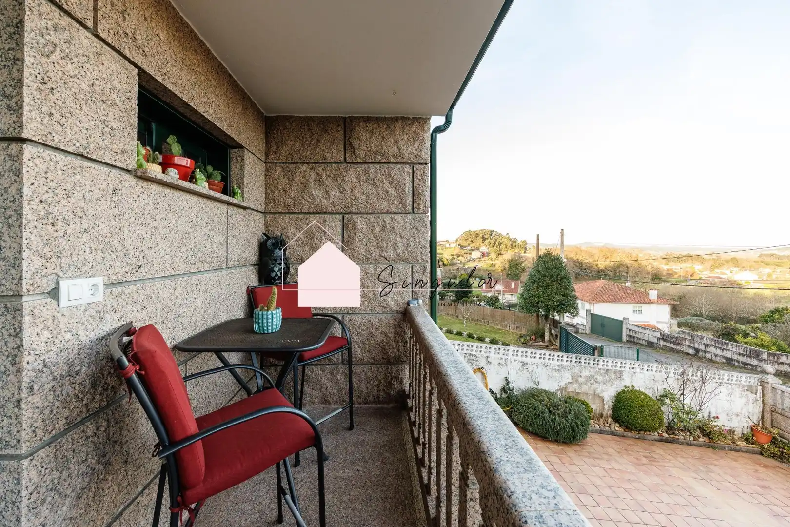Terrasse von Haus oder Chalet zum Verkauf in Tui mit Heizung, Abstellraum und Schwimmbad