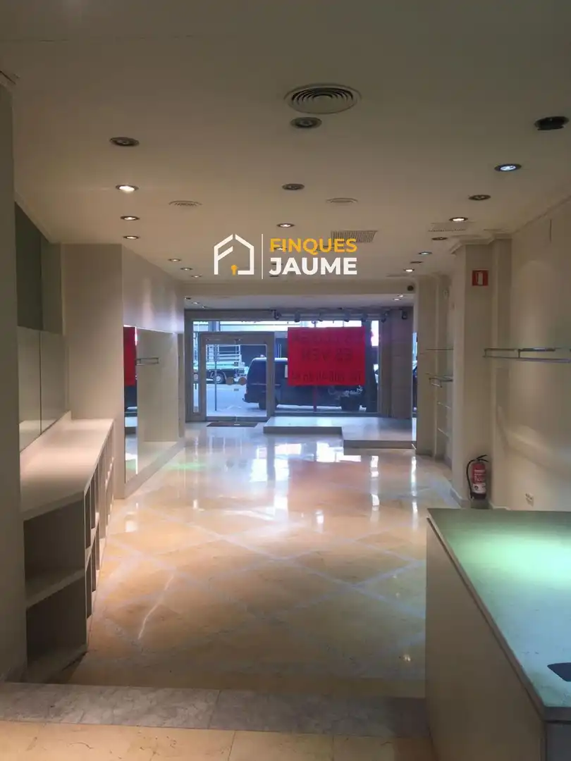 Business premises for sale in Alcade Rovira Roure, imagen 11