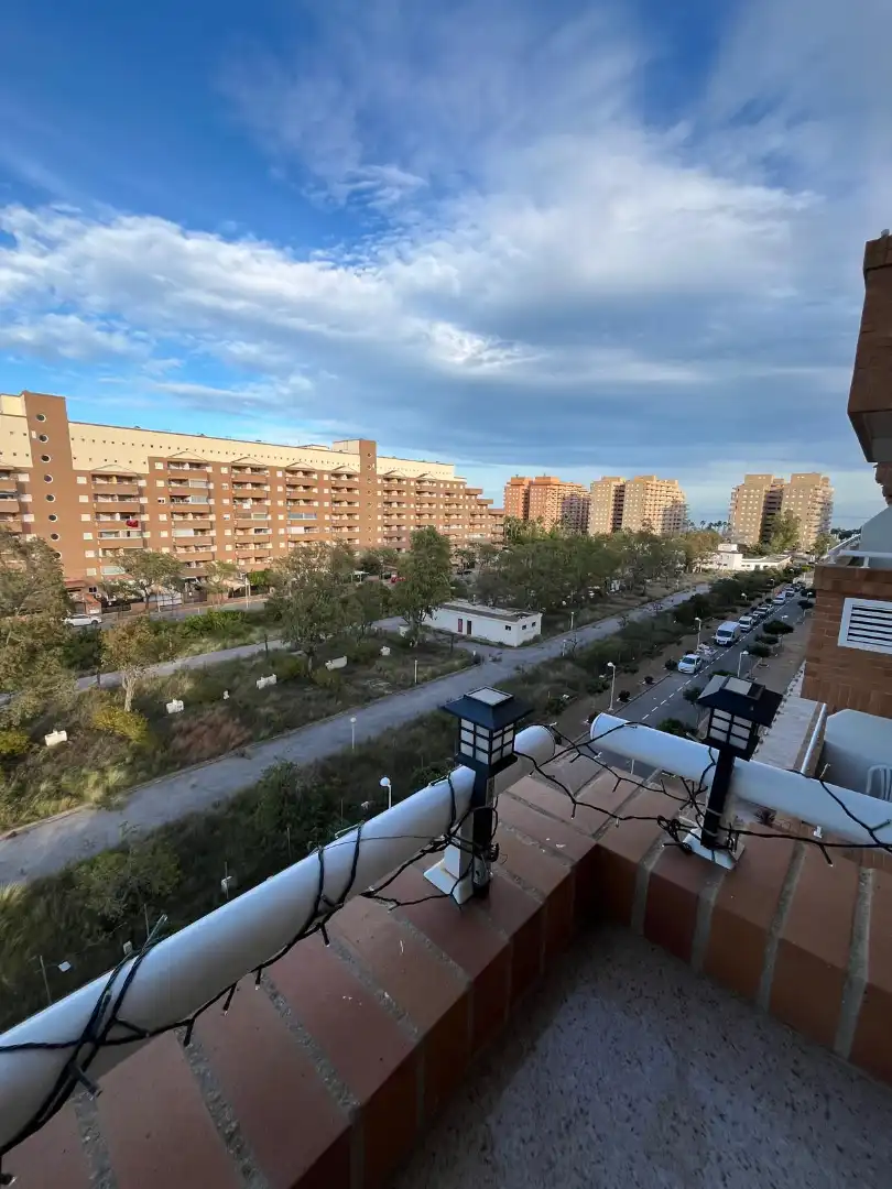 Vista exterior de Apartamento de alquiler en Oropesa del Mar / Orpesa con Aire acondicionado, Terraza y Amueblado