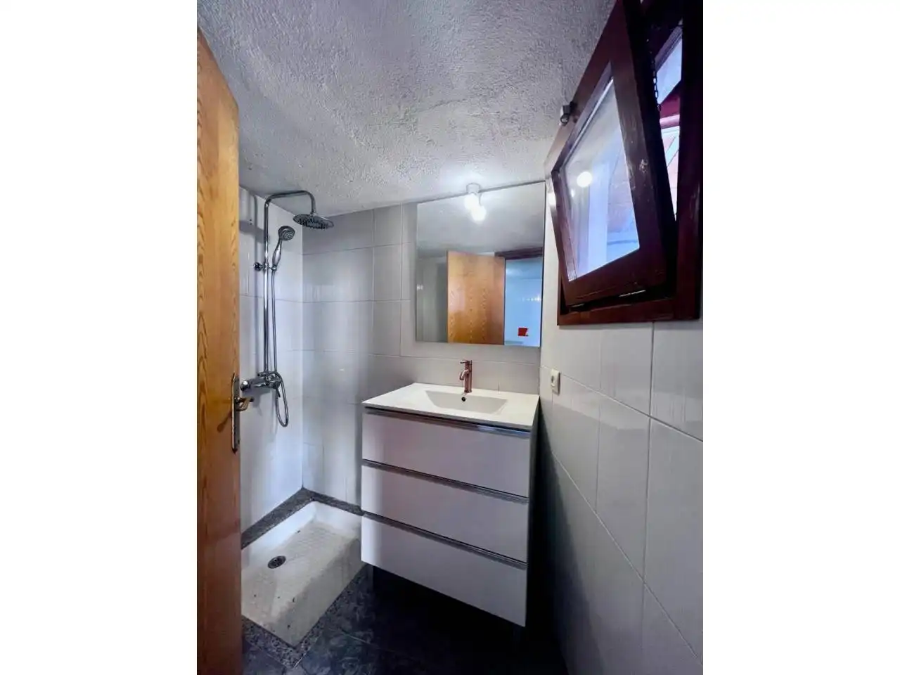 Baño de Casa o chalet de alquiler en Cervià de Ter con Aire acondicionado, Calefacción y Amueblado