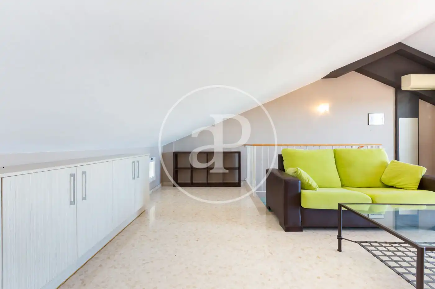 Sala d'estar de Casa adosada en venda en Moncada amb Aire condicionat, Calefacció i Terrassa