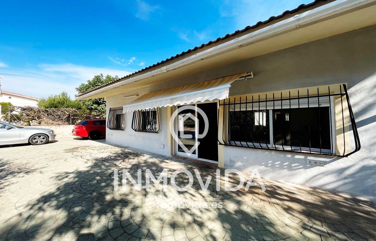 Exterior view of House or chalet for sale in Simat de la Valldigna  with Furnished