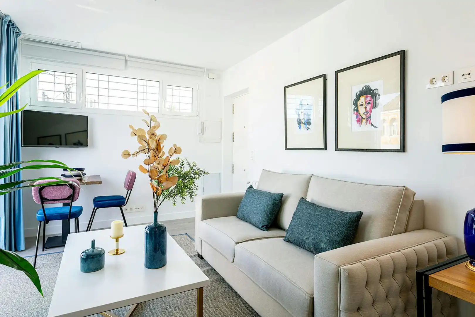 Wohnzimmer von Wohnung zur Miete in Sevilla mit Klimaanlage, Heizung und Waschmaschine