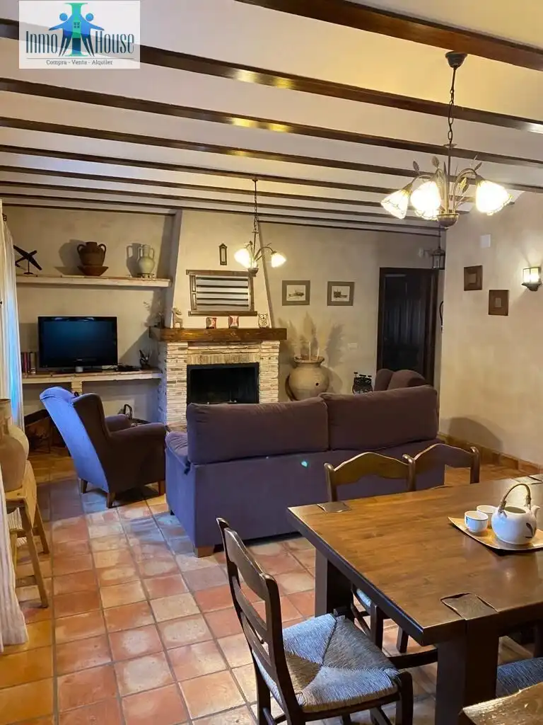 Sala de estar de Casa o chalet en venta en Alcaraz con Jardín privado y Amueblado
