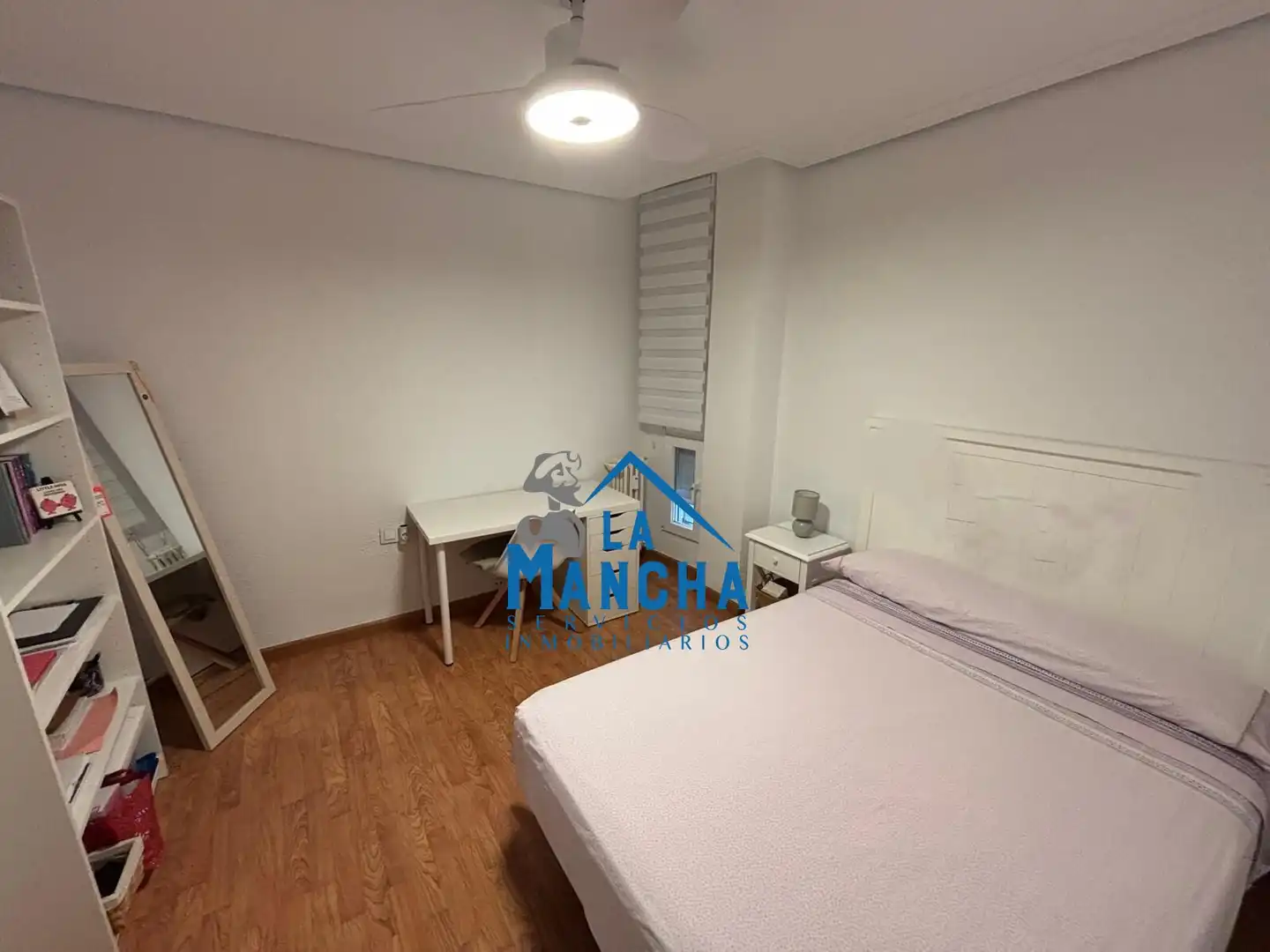 Habitación de Piso de alquiler en Albacete con Aire acondicionado, Calefacción y Amueblado