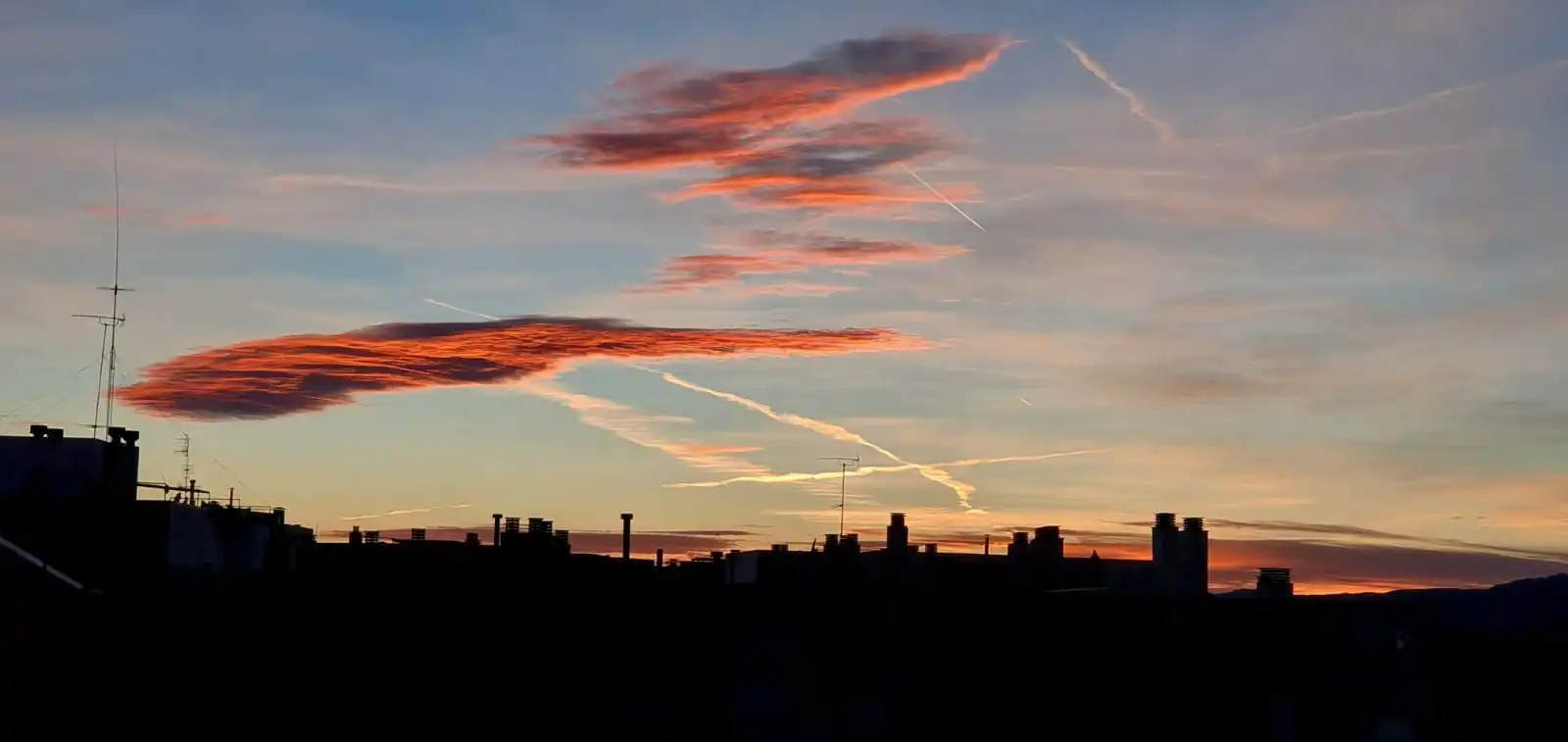 Vista exterior de Àtic en venda en Vilafranca del Penedès amb Aire condicionat, Calefacció i Traster