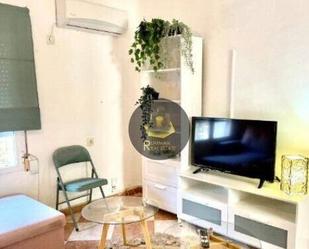 Living room of Flat to rent in  Granada Capital  with Air Conditioner