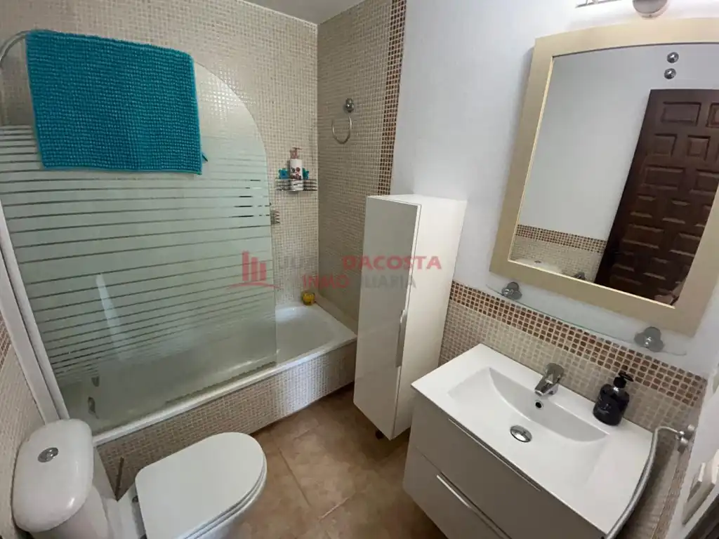 Bathroom of Detached homes for rent in Islantilla