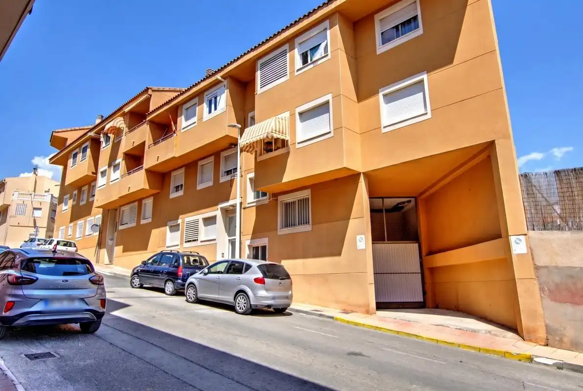 Vista exterior de Piso en venta en Onil con Calefacción, Terraza y Trastero