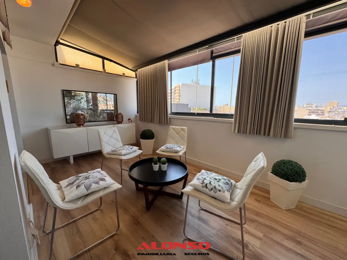 Living room of Attic for sale in Vinaròs  with Air Conditioner, Heating and Parquet flooring