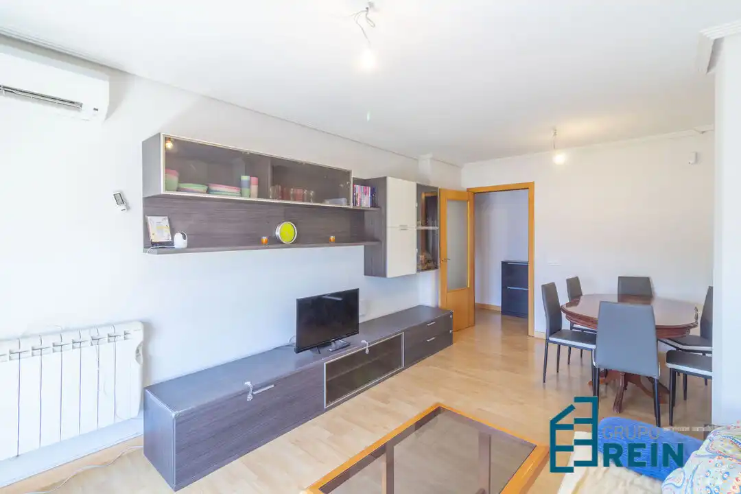 Living room of Flat for sale in Recas  with Air Conditioner and Heating