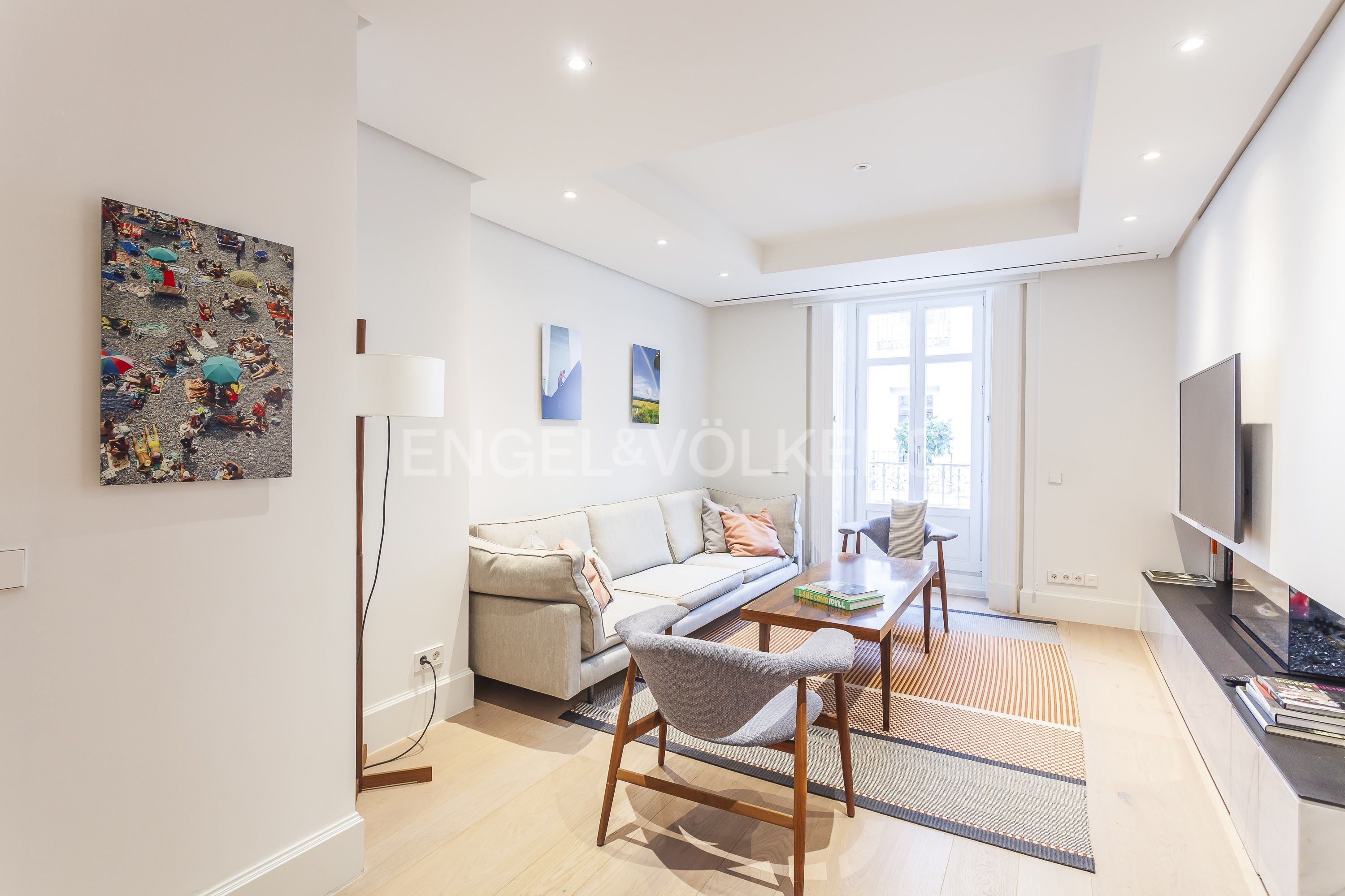 Living room of Apartment for sale in  Madrid Capital  with Air Conditioner, Heating and Parquet flooring