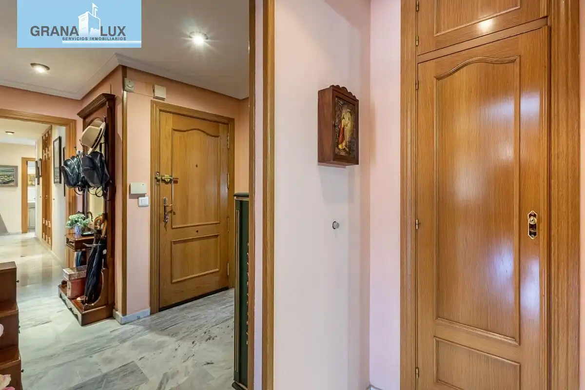 Flat for sale in Granada  with Air Conditioner, Heating and Terrace