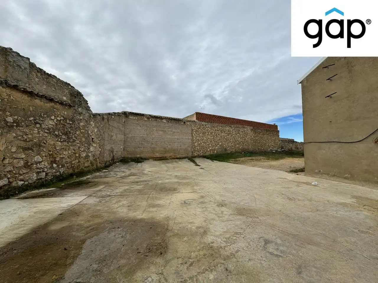 Fabrikhallen zum Verkauf in Villares del Saz