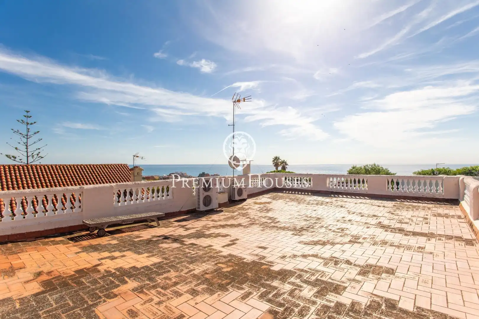 Houses for sale in Califòrnia - Santa Madrona
