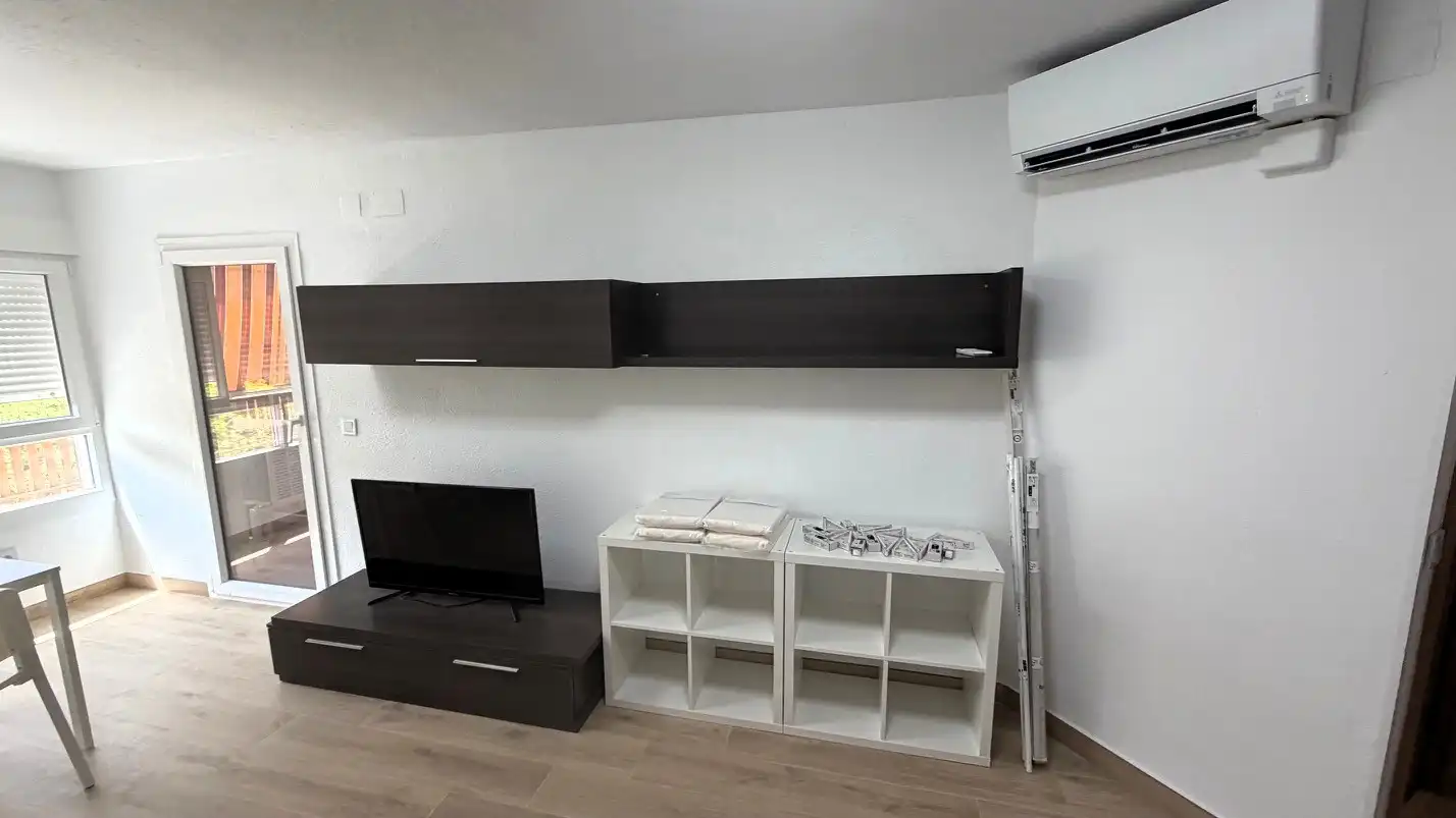 Living room of Flat for rent in Valencia  with Air Conditioner, Terrace and Furnished
