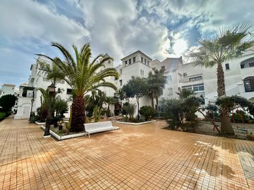 Penthouse with pool for sale in Avenida PLAYA SERENA DE(U)