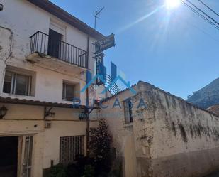 Vista exterior de Casa o xalet en venda en Santoña amb Terrassa i Balcó