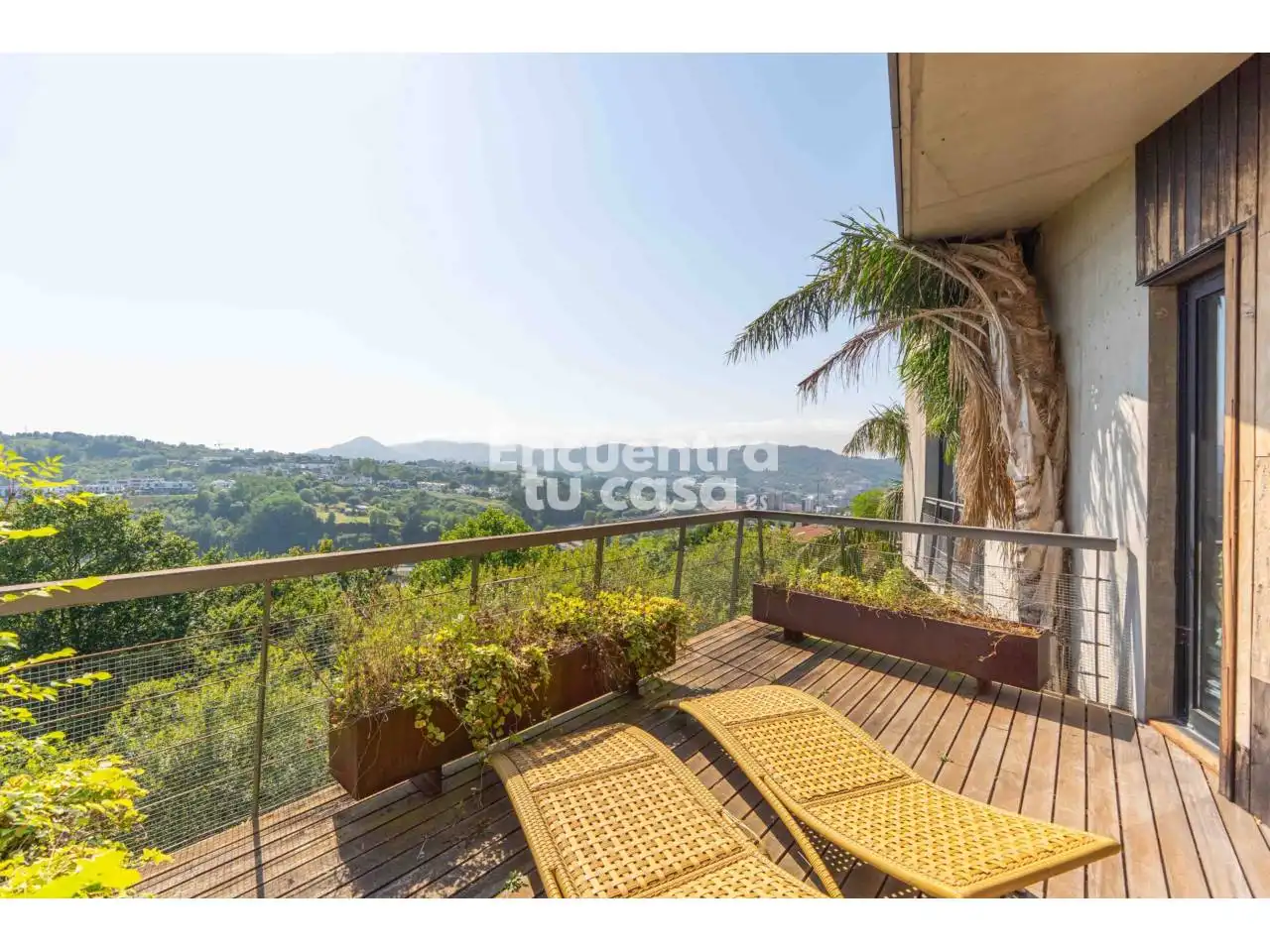 Terrassa de Casa o xalet en venda en Donostia - San Sebastián  amb Jardí privat, Terrassa i Piscina