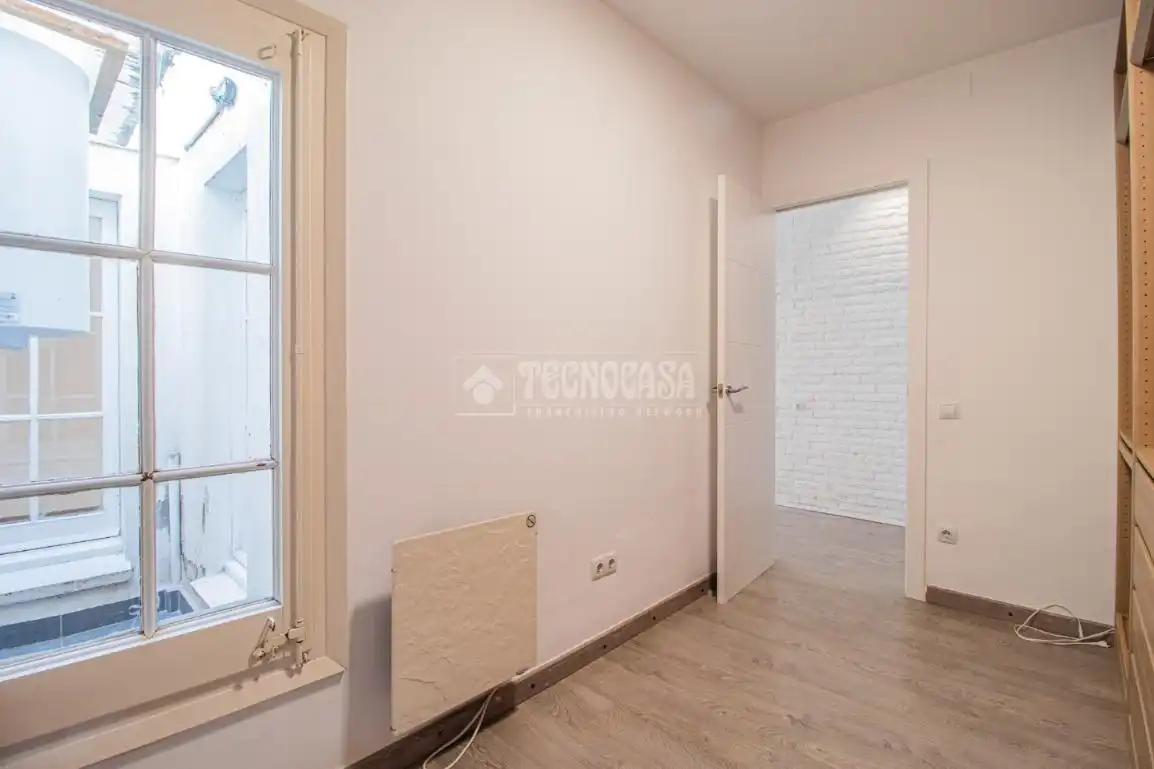 Habitación de Casa adosada en venta en Sant Cugat del Vallès con Calefacción y Terraza