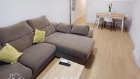 Living room of Flat for sale in  Valencia Capital  with Air Conditioner and Balcony