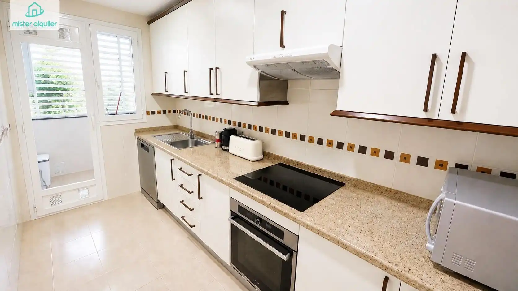 Apartament amb piscina de lloguer a PINTOR FERNANDO SORIA 11, imagen 29