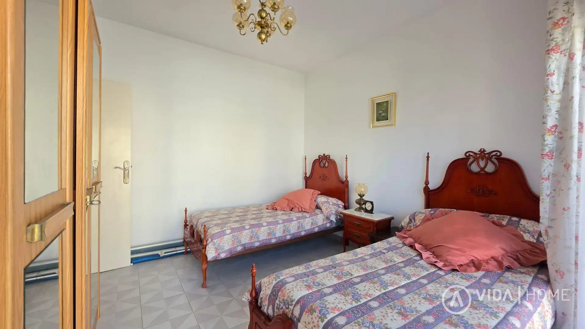 Dormitori de Apartament en venda en Gandia amb Terrassa i Moblat
