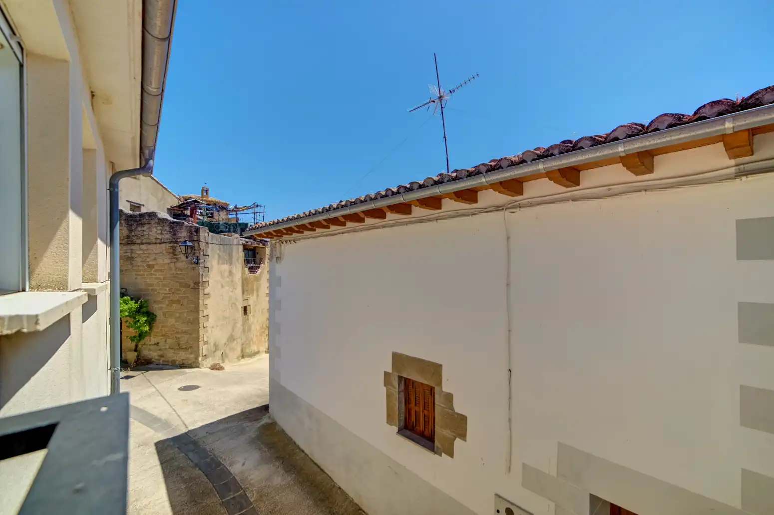 Vista exterior de Casa o xalet en venda en Valle de Yerri / Deierri amb Calefacció, Terrassa i Traster
