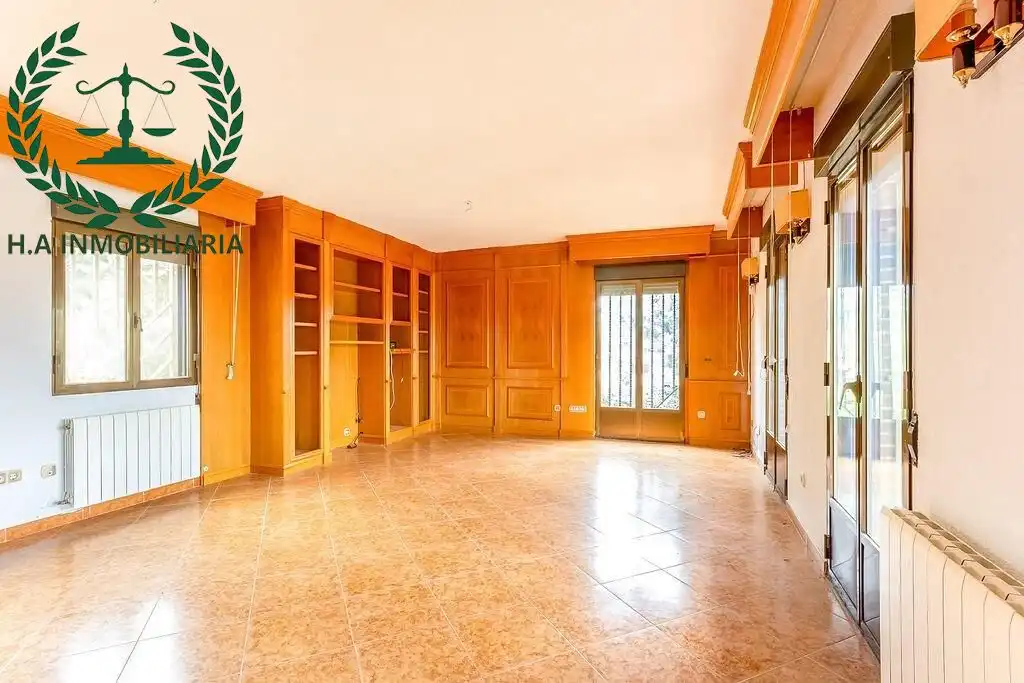 Houses for sale in Pedrezuela  with Air Conditioner, Heating and Terrace