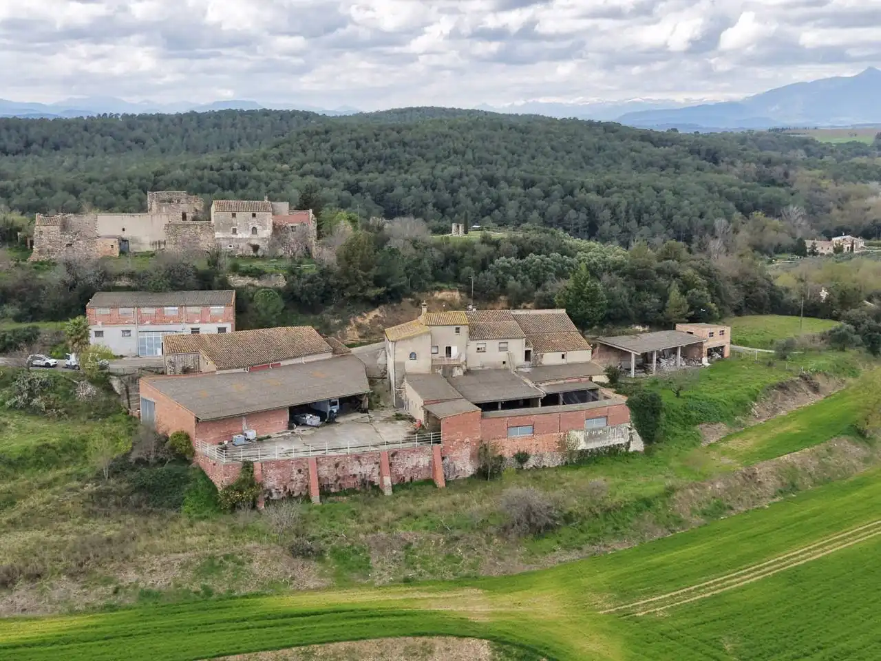 Finca rústica en venta en Pontós con Calefacción, Jardín privado y Terraza