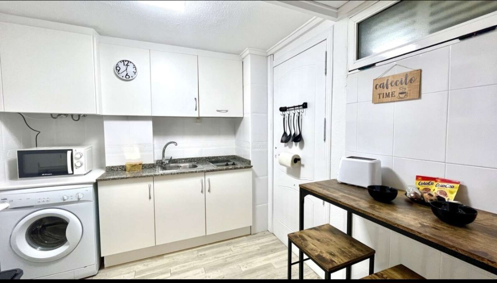 Cocina de Estudio para compartir en Santa Pola con Aire acondicionado, Terraza y Amueblado