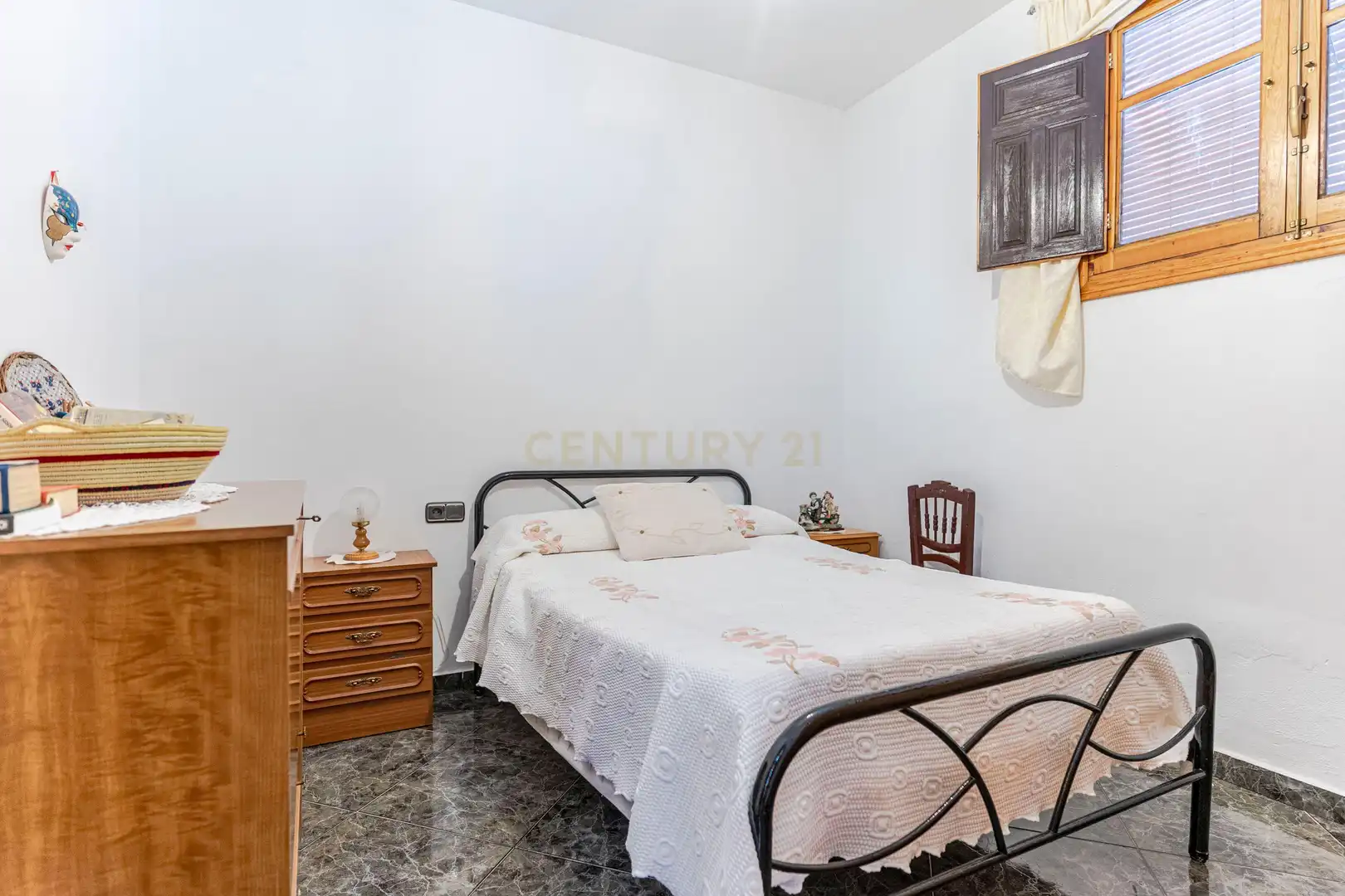 Schlafzimmer von Haus oder Chalet zum Verkauf in Murtas mit Abstellraum, Ofen und Waschmaschine