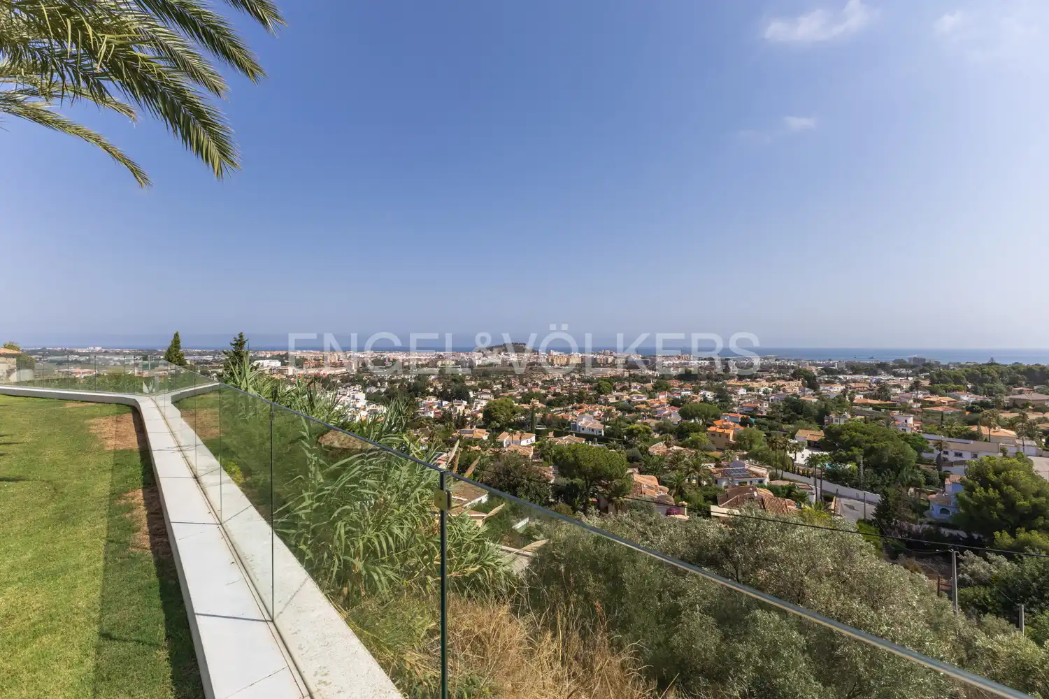 Außenansicht von Haus oder Chalet zur Miete in Dénia mit Klimaanlage, Heizung und Privatgarten