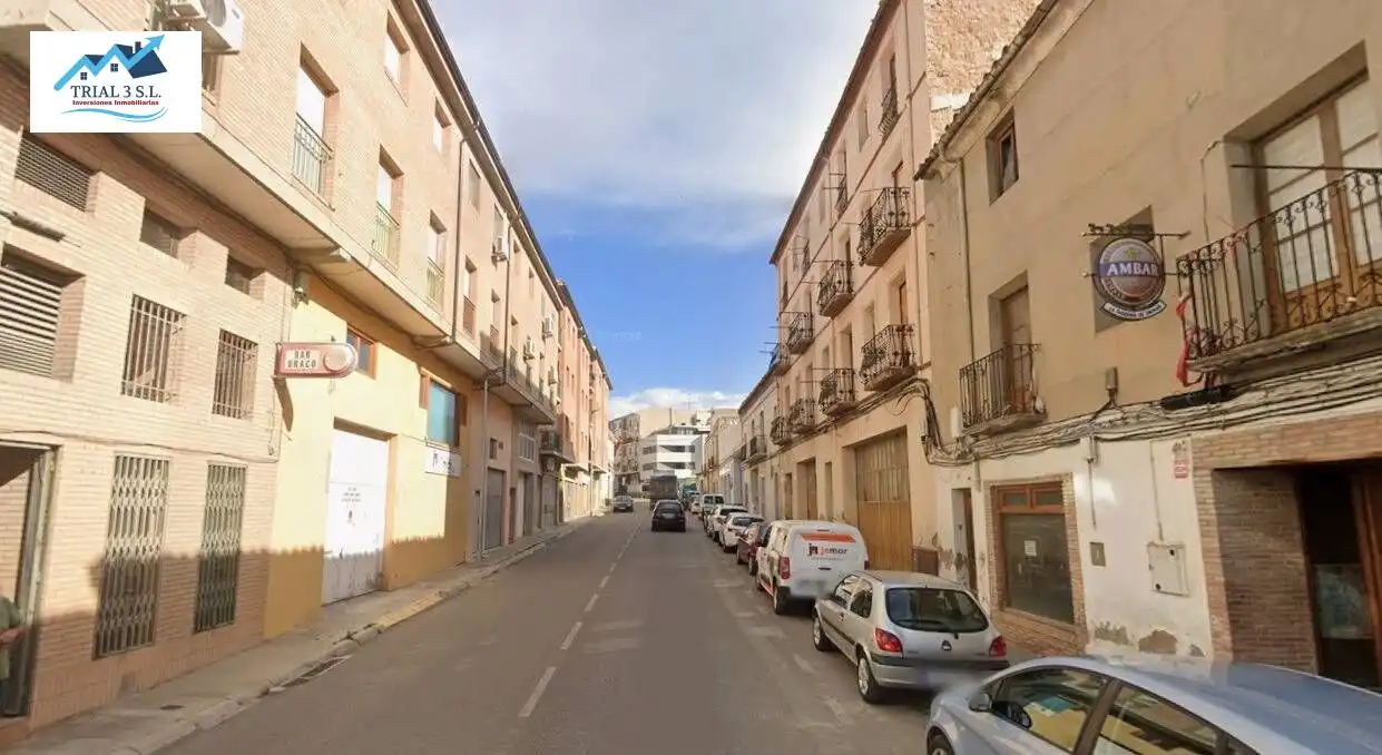 Vista exterior de Casa adosada en venta en Alcañiz