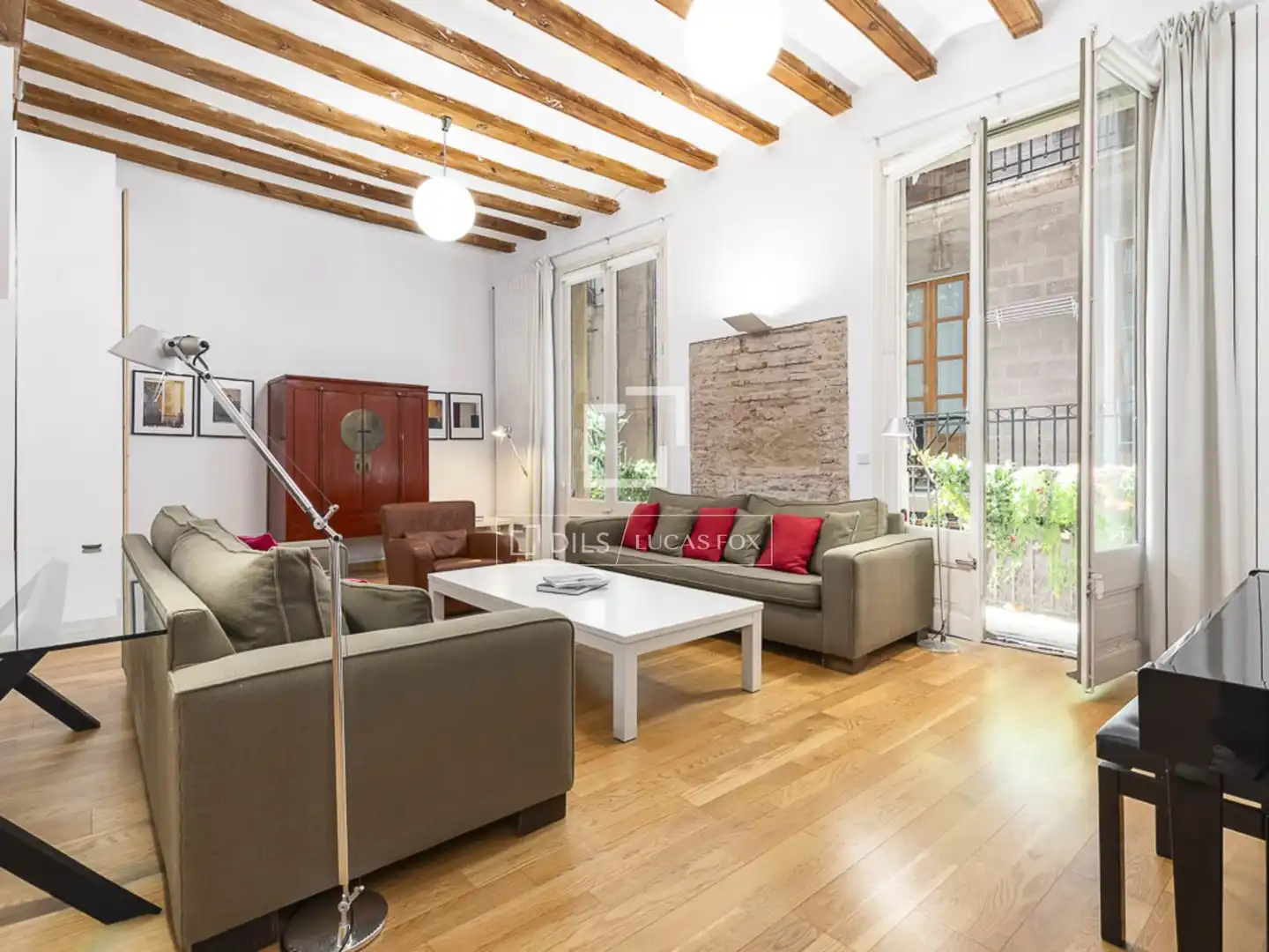Wohnzimmer von Wohnung zum Verkauf in Barcelona mit Klimaanlage, Heizung und Parkett