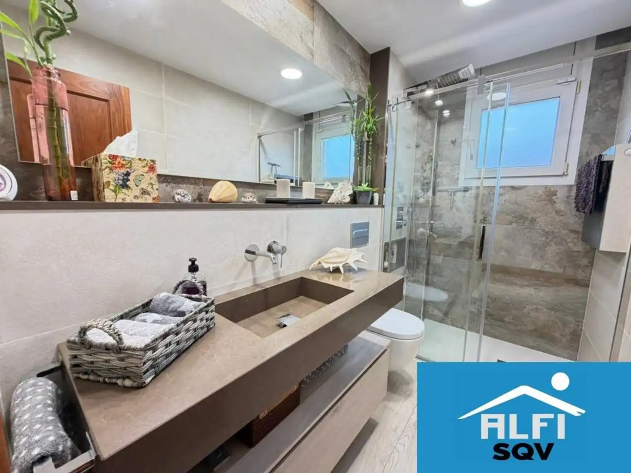Bathroom of Houses for sale in Sant Quirze del Vallès  with Air Conditioner, Heating and Private garden