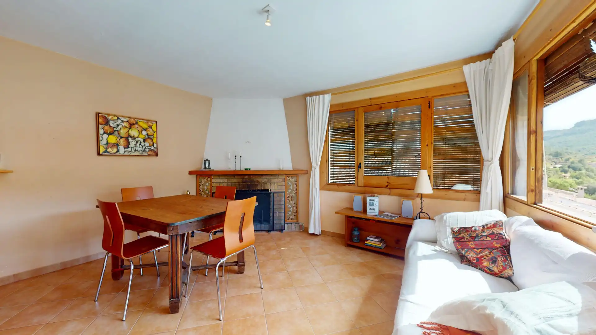 Sala d'estar de Àtic en venda en La Febró amb Calefacció, Terrassa i Forn